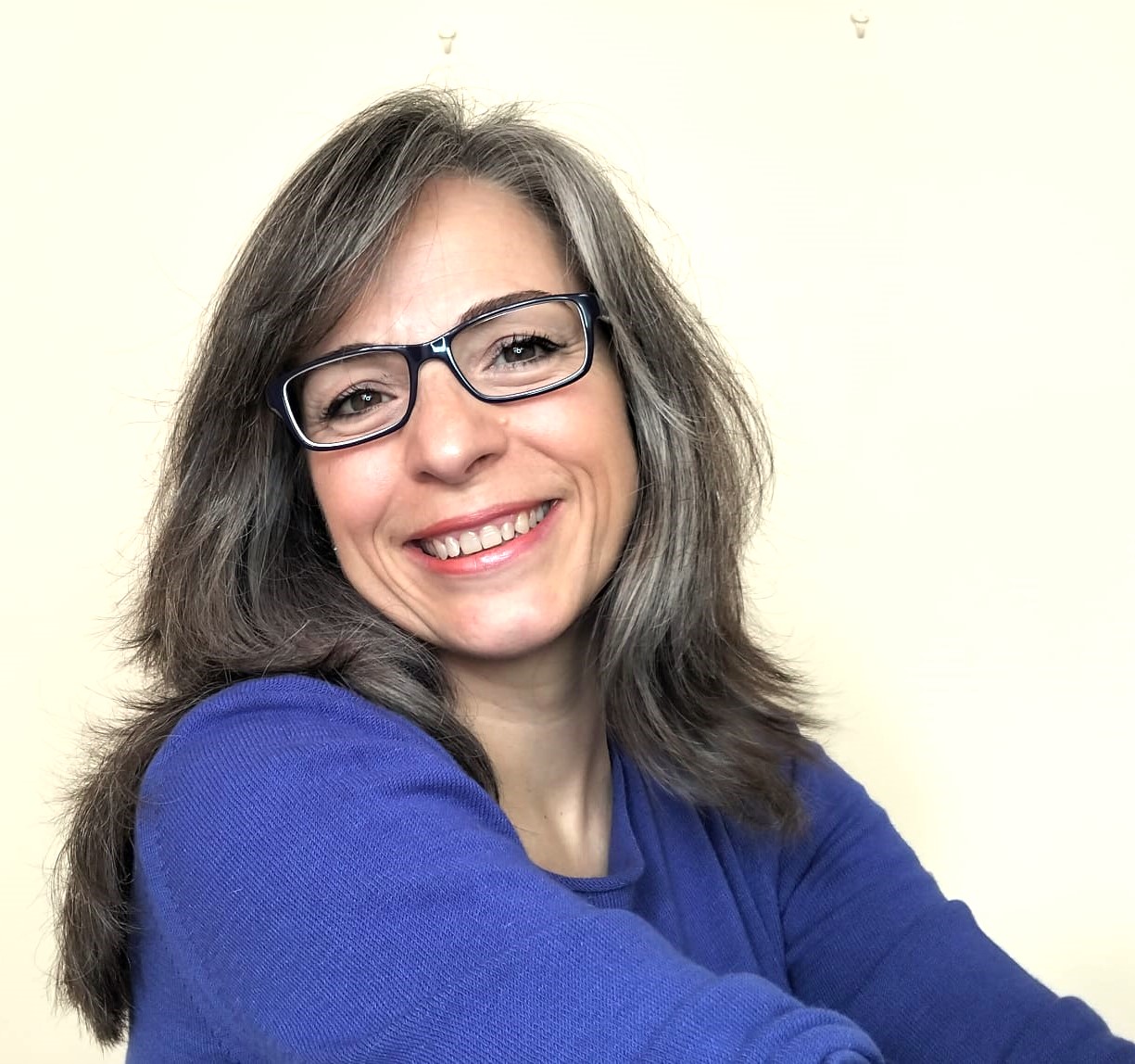 AMADA SELINA LECTORA